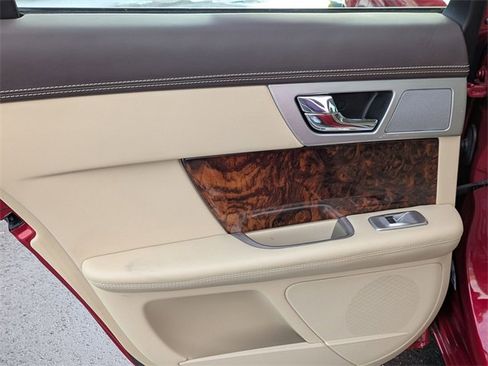 Used 2015 Jaguar XF Portfolio image 29