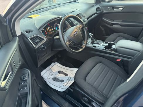 Used 2017 Ford Edge SE image 10