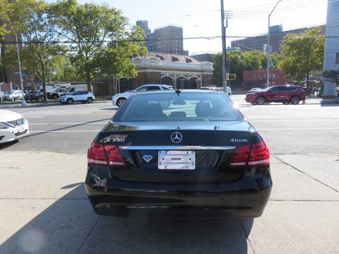 Used 2013 Mercedes-Benz E 350 4MATIC Sedan image 7