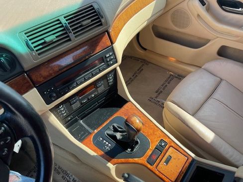 Used 2001 BMW 530i Sedan image 20