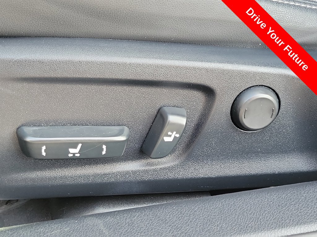 Used 2014 Lexus IS 250 w/ Navigation Package RWD image 18