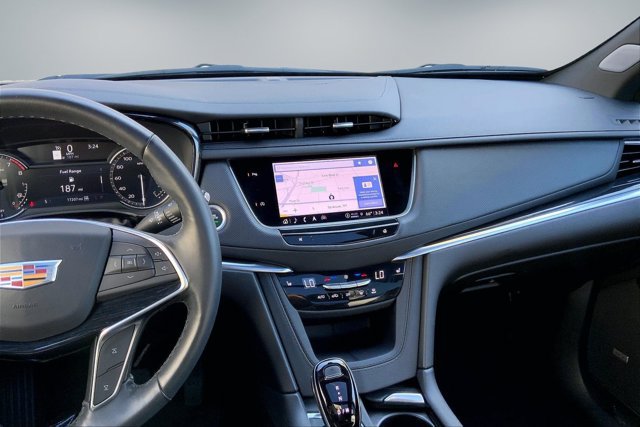Used 2024 Cadillac XT5 Premium Luxury AWD/4WD image 5