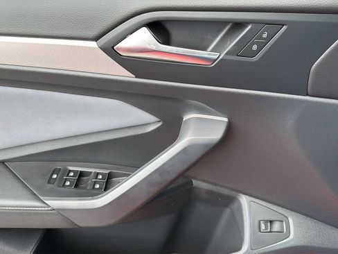 New 2027 Volkswagen Jetta SE FWD image 21
