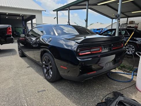 Used 2021 Dodge Challenger R/T Scat Pack RWD image 3