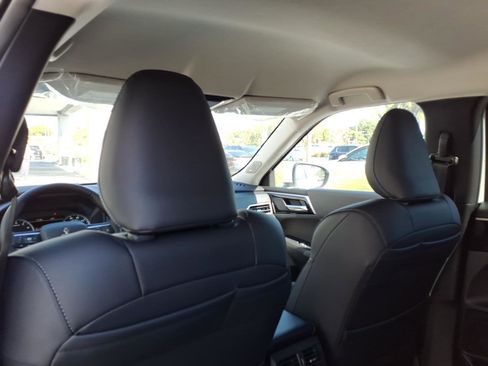 New 2026 Mitsubishi Outlander SE image 16