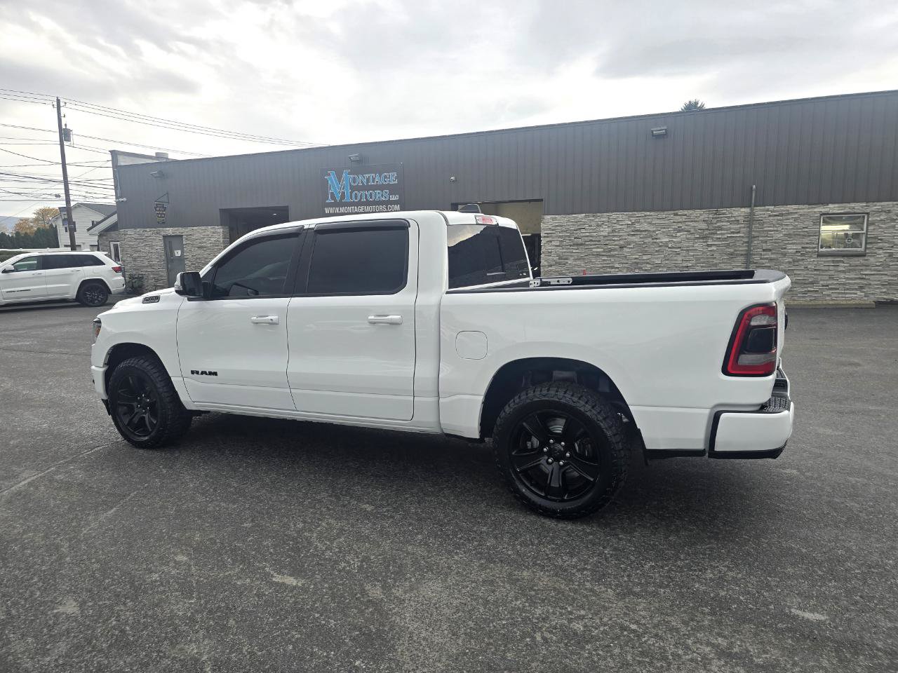 Used 2020 RAM 1500 Big Horn AWD/4WD image 4