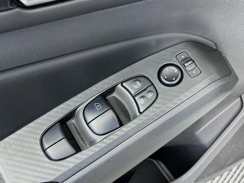 Used 2024 Nissan Altima 2.5 SV image 28