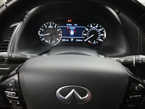 Used 2024 INFINITI QX80 Luxe RWD image 10