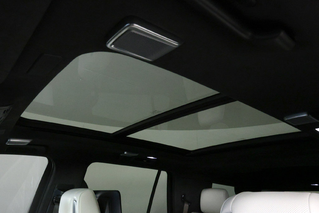 Used 2025 Cadillac Escalade Sport Platinum AWD/4WD image 39