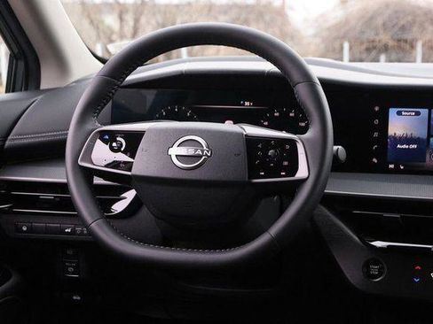 Used 2025 Nissan Murano SV w/ Cargo Package image 23