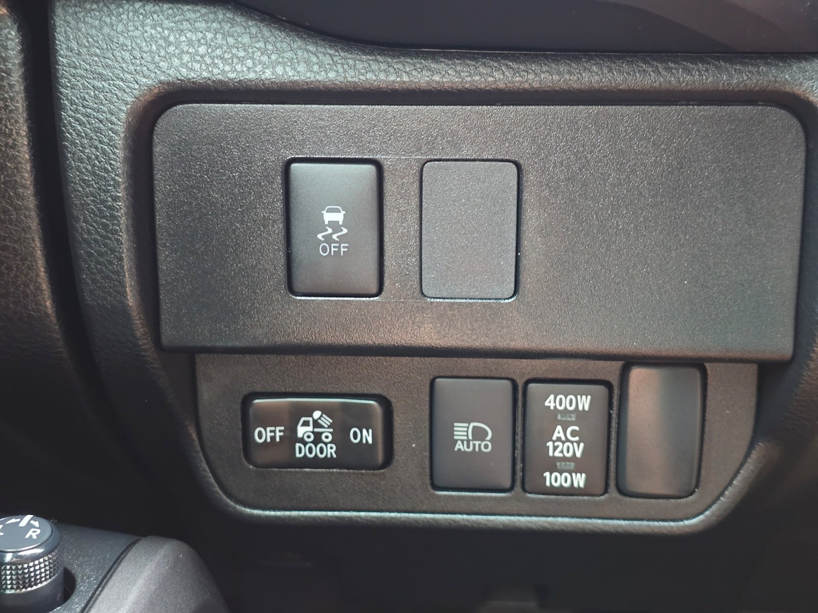 Used 2020 Toyota Tacoma TRD Sport AWD/4WD image 23