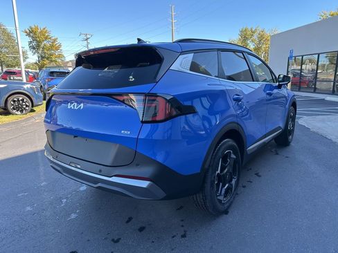 New 2026 Kia Sportage EX w/ EX Panorama Roof Package image 6