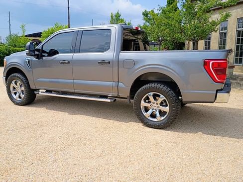 Used 2022 Ford F150 XLT w/ Equipment Group 302A High AWD/4WD image 8
