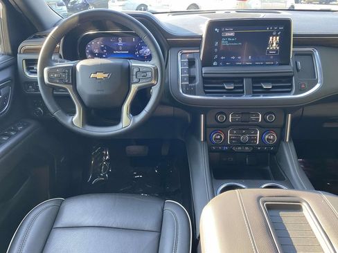 Used 2024 Chevrolet Tahoe Premier AWD/4WD image 9