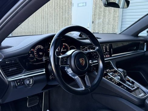 Used 2018 Porsche Panamera 4S Executive AWD/4WD image 20