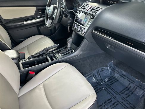 Used 2017 Subaru Crosstrek 2.0i Limited w/ Popular Package #2 image 18