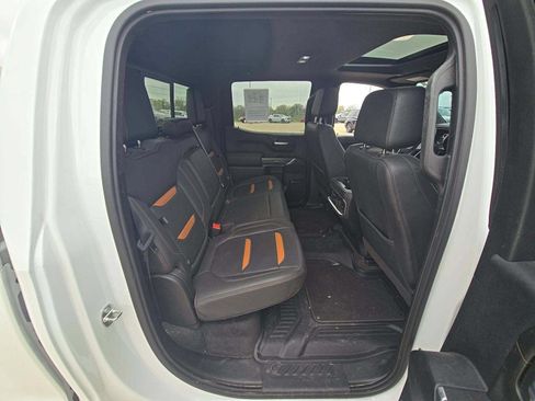 Used 2021 GMC Sierra 1500 AT4 w/ AT4 Premium Package AWD/4WD image 11