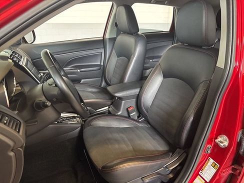 Used 2024 Mitsubishi Outlander Sport SE AWD/4WD image 9