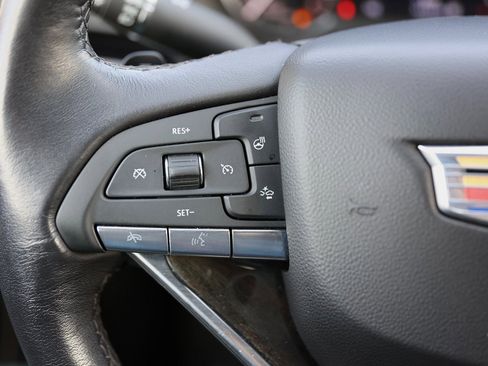 Used 2024 Cadillac XT6 Premium Luxury image 41