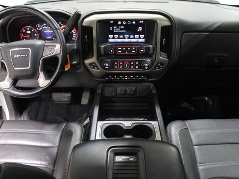 Used 2016 GMC Sierra 1500 Denali image 2