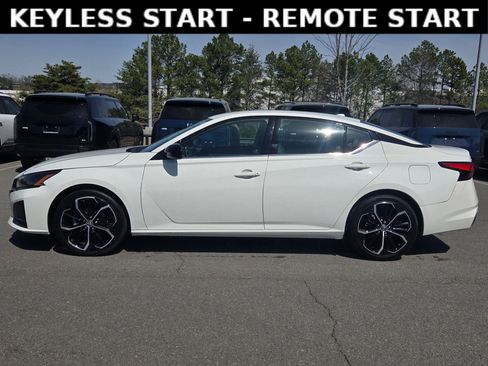 Used 2023 Nissan Altima 2.5 SR image 4