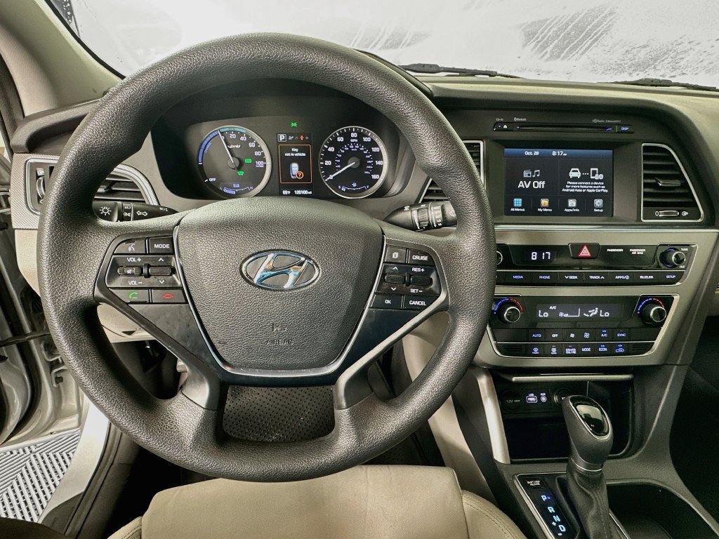 Used 2017 Hyundai Sonata SE FWD image 11