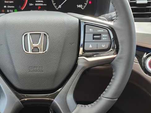 New 2026 Honda Odyssey Touring image 17