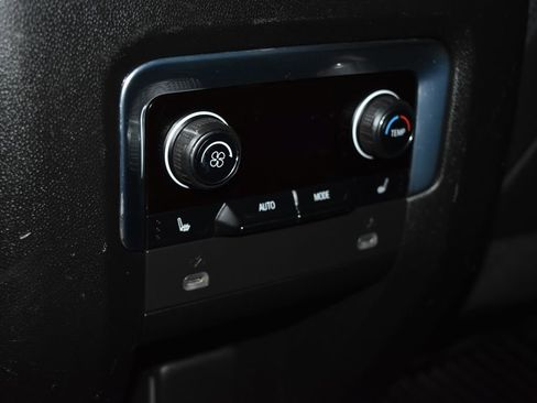 Used 2023 Chevrolet Tahoe Premier AWD/4WD image 21