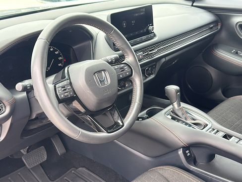 Used 2024 Honda HR-V Sport image 12
