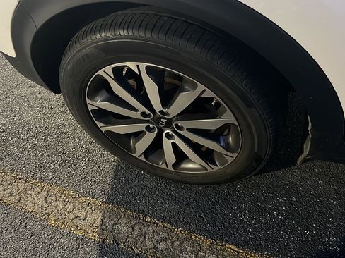 Used 2019 Kia Sportage EX w/ EX Premium Package image 7