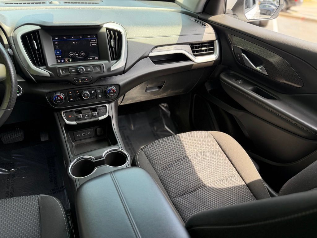 Used 2023 GMC Terrain SLE w/ Driver Convenience Package AWD/4WD image 38