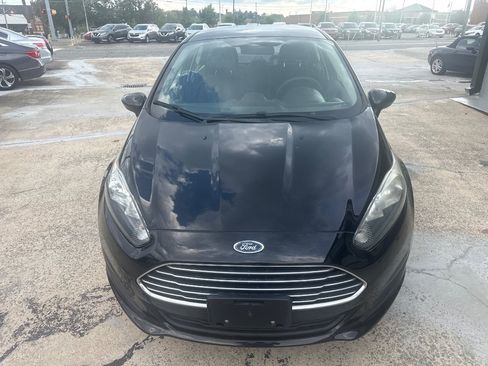 Used 2018 Ford Fiesta SE FWD image 5