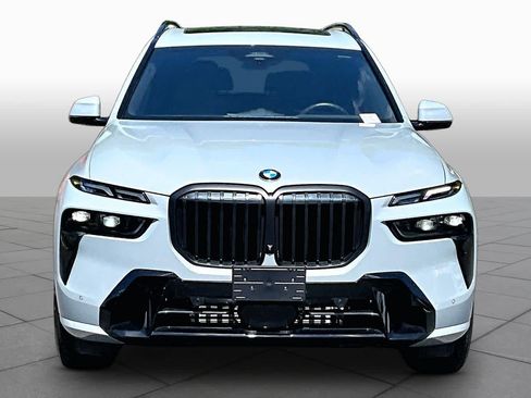 Used 2026 BMW X7 xDrive40i w/ Executive Package AWD/4WD image 4