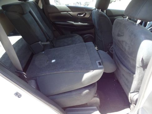 Used 2015 Nissan Rogue AWD S 2.5L 4-Cyl SUV image 29