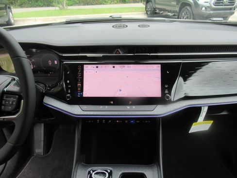 Used 2025 Jeep Wagoneer S Limited image 21