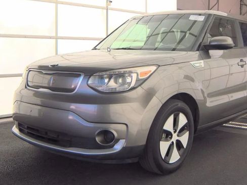 Used 2017 Kia Soul EV-e image 1