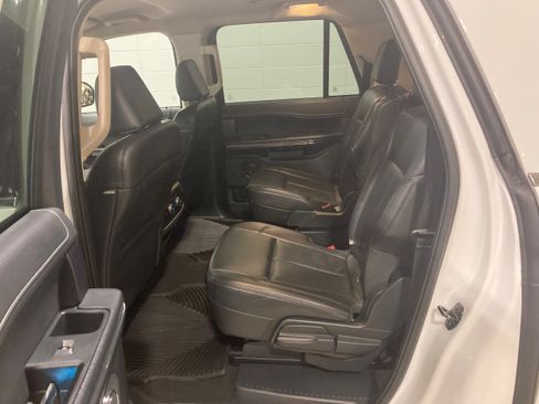 Used 2024 Ford Expedition Max XLT AWD/4WD image 21