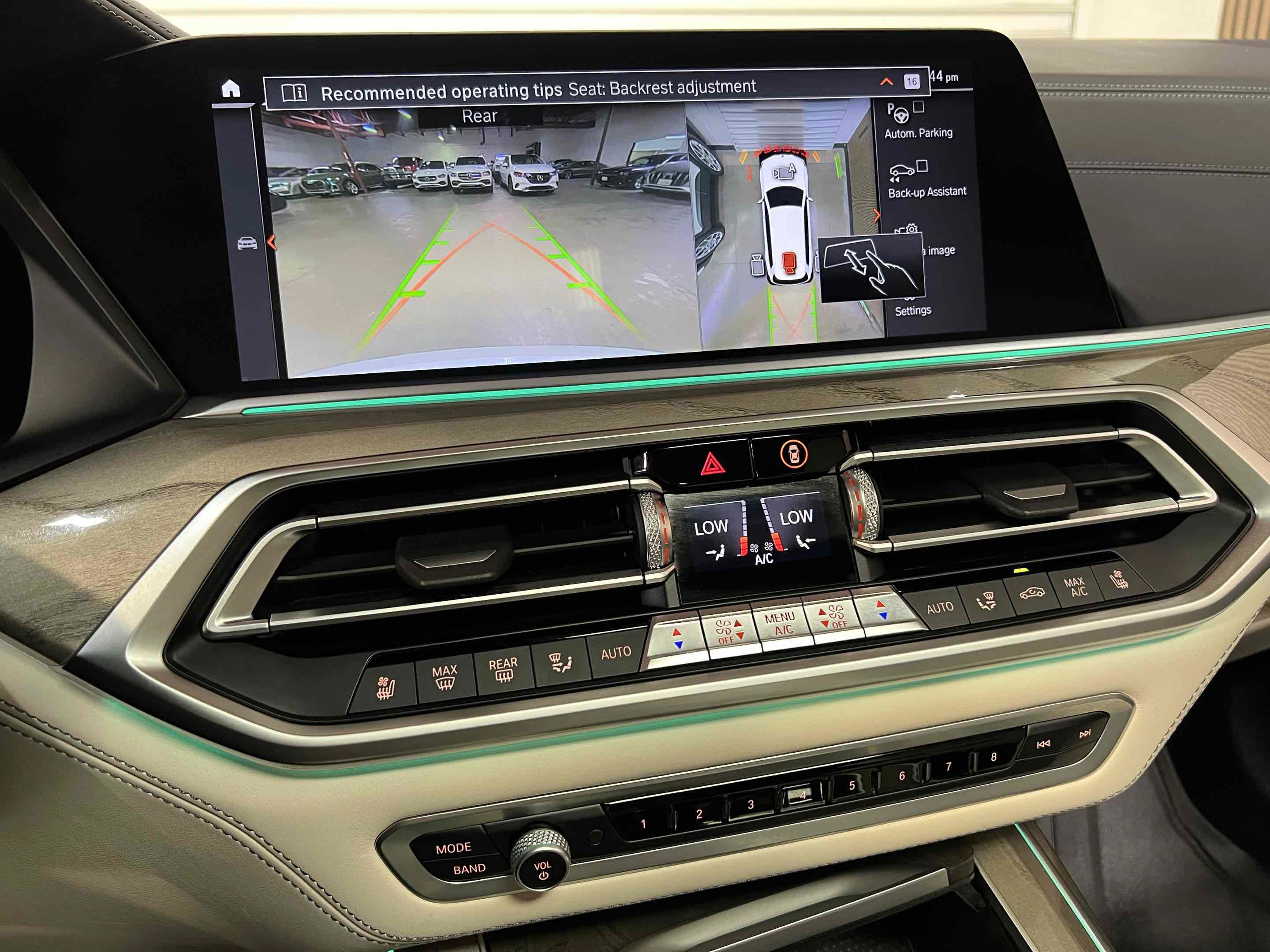 Used 2020 BMW X7 xDrive40i w/ Premium Package AWD/4WD image 11