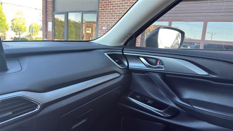 Used 2017 MAZDA CX-9 Touring AWD/4WD image 30