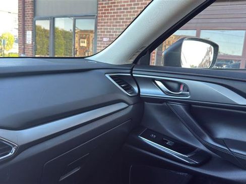 Used 2017 MAZDA CX-9 Touring AWD/4WD image 30
