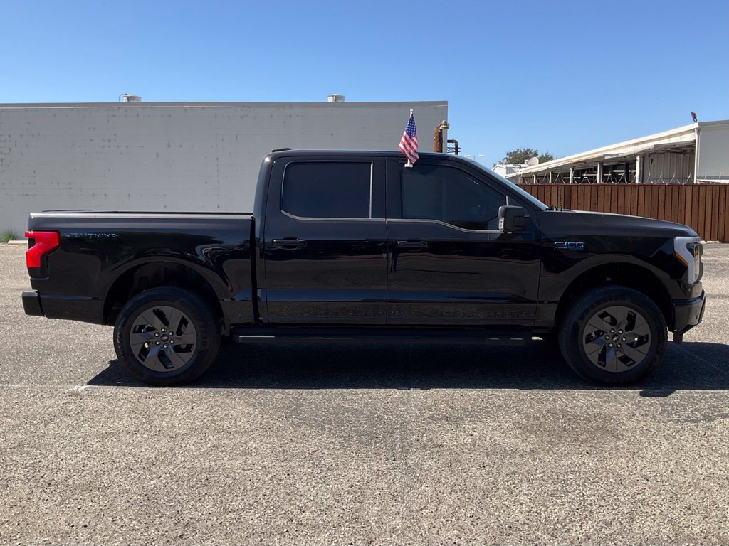 Certified 2025 Ford F150 Lightning Flash AWD/4WD image 7