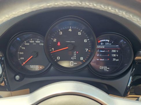 Used 2017 Porsche Macan AWD/4WD image 28