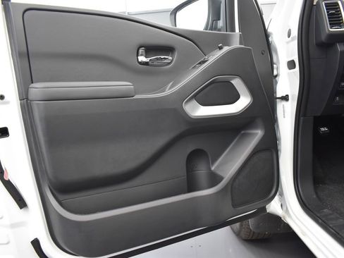 New 2024 Nissan Frontier SV w/ SV Convenience Package image 20