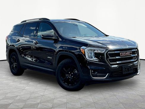 Used 2023 GMC Terrain AT4 AWD/4WD image 3