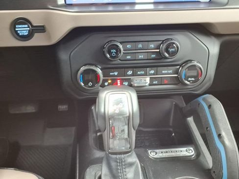 Used 2024 Ford Bronco Wildtrak AWD/4WD image 18