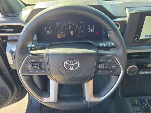 Used 2026 Toyota 4Runner SR5 AWD/4WD image 19