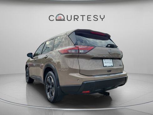 Certified 2024 Nissan Rogue SV w/ SV Premium Package image 2