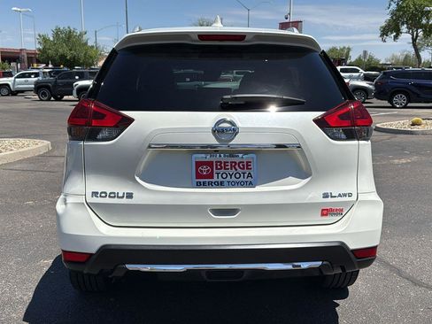 Used 2018 Nissan Rogue SL w/ Premium Package AWD/4WD image 6