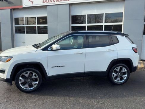 Used 2018 Jeep Compass Limited w/ Navigation Group image 8