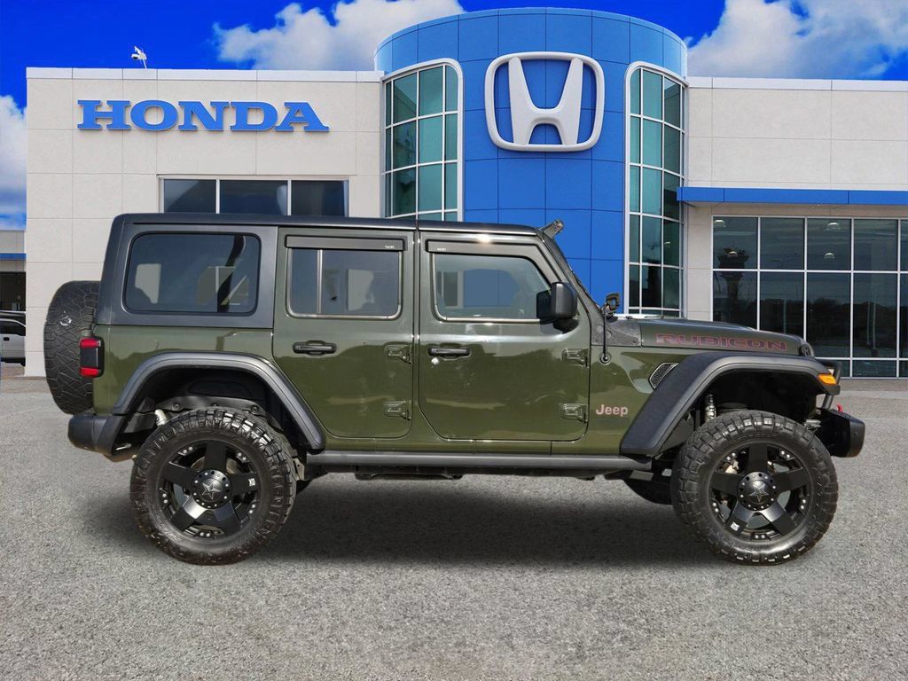 Used 2021 Jeep Wrangler Unlimited Rubicon AWD/4WD image 2